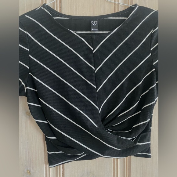 Windsor Wrap Styled Crop Top - Picture 5 of 5